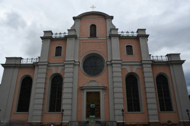 STOCKHOLM, SWEDEN - 30 JUL: Stockholm, İsveç 'te Storkyrkan Katedrali, 28 Temmuz 2023.