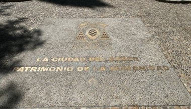 ALCALA DE HENARES, İSPA - 14 AUG: Alcala De Henares 'deki Alcala Üniversitesi, Madrid, İspanya, 14 Ağustos 2024.