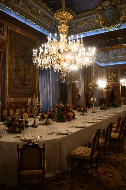 MADRID, SPAIN - 14 AUG: İspanya 'daki Madrid Kraliyet Sarayı, 14 Ağustos 2024' te görüldüğü gibi.