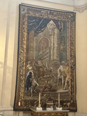 MADRID, SPAIN - 14 AUG: İspanya 'daki Madrid Kraliyet Sarayı, 14 Ağustos 2024' te görüldüğü gibi.