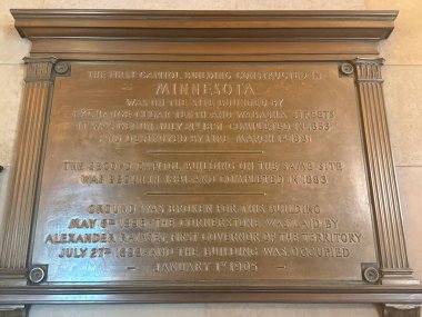 St. Paul, Minnesota 'daki Minnesota Eyalet Meclisi' nde 21 Nisan 2025 'te görülen sergi..