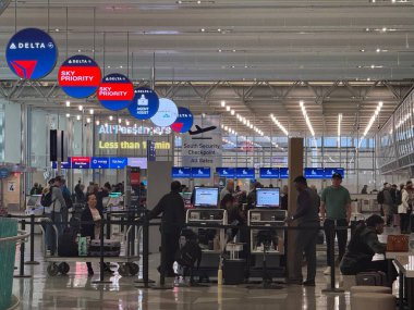 ST PAUL, MN - 23 Nisan 2025 'te Minneapolis-Saint Paul Uluslararası Havalimanı' nda görüldüğü üzere.