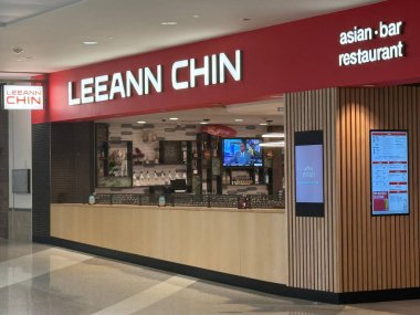 ST Paul, MN - 23 Nisan 2025 'te Minneapolis-Saint Paul Uluslararası Havalimanı' nda görülen LeeAnn Chin.