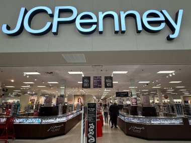 22 Nisan 2025 'te Rochester, Minnesota' daki Apaçi AVM 'deki JCPenney mağazasında görüldü..
