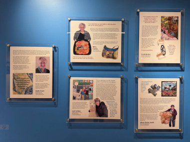 ROCHESTER, MN - 22 Nisan 2025 'te Rochester, Minnesota' daki Olmsted County Tarih Merkezi 'nde sergi.