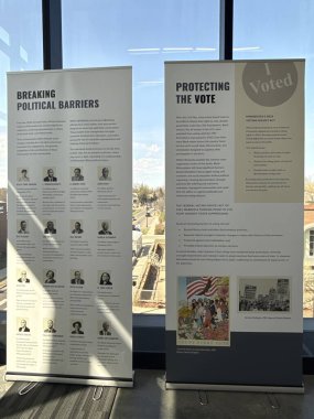 MINNEAPOLIS, MN - 23 Nisan 2025 'te Minneapolis, Minnesota' daki Minnesota Afrika Amerikan Mirası Müzesi 'nde sergi.