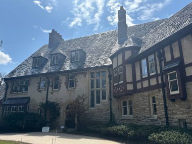 Rochester MN - 23 Nisan 2025 'te Rochester, Minnesota' daki Plummer House.