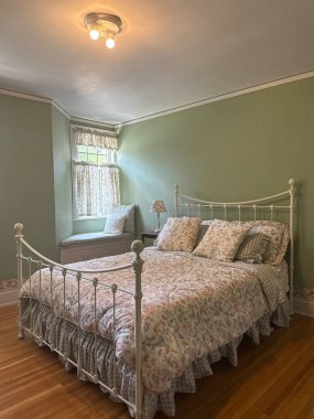 Rochester MN - 23 Nisan 2025 'te Rochester, Minnesota' daki Plummer House.