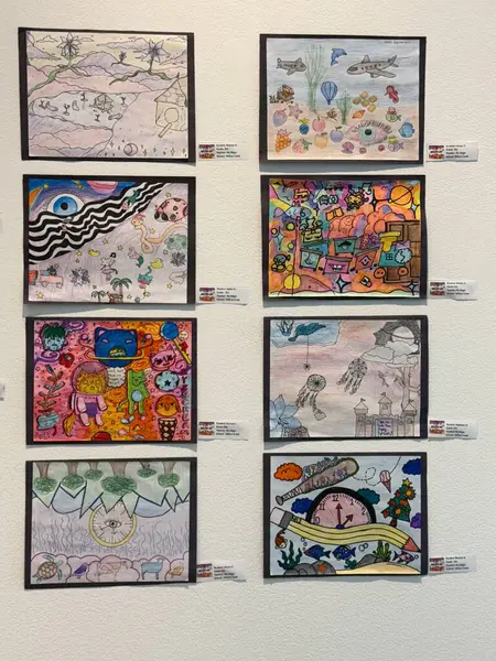 ROCHESTER, MN - 23 Nisan 2025 'te Rochester, Minnesota' daki Rochester Sanat Merkezi 'nde Rochester Devlet Okulları - K-12 Sanat Sergisi.