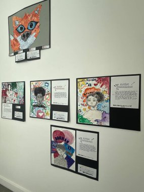 ROCHESTER, MN - 23 Nisan 2025 'te Rochester, Minnesota' daki Rochester Sanat Merkezi 'nde Rochester Devlet Okulları - K-12 Sanat Sergisi.