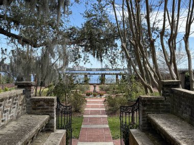 JACKSONVILLE, FL - 23 Şubat 2025 'te Jacksonville, Florida' daki Cummer Sanat ve Bahçeler Müzesi 'nde görüldü..