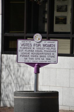 JACKSONVILLE, FL - 23 Şubat 2025 'te Jacksonville, Florida' da Kadınlar için Tarihi İşaretler.