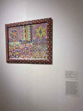 JACKSONVILLE, FL - 23 Şubat 2025 'te Jacksonville, Florida' daki Çağdaş Sanat Müzesi 'nde sergi.