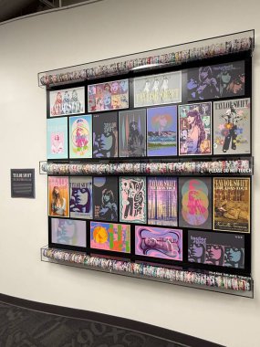 NASHVILLE, TN - 28 Şubat: Me-Metro Nashville Lisesi Öğrenci Sanat Sergisi Nashville, Tennessee 'deki Country Music Hall of Fame ve Museum' da 28 Şubat 2025 'te görüldüğü gibi.