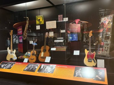 NASHVILLE, TN - 28 Şubat 2025 'te Nashville, Tennessee' deki Country Music Hall of Fame ve Museum 'da sergi.