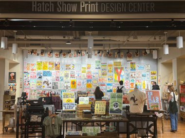 NASHVILLE, TN - 28 Şubat 2025 'te Nashville, Tennessee' de görülen Hatch Show.