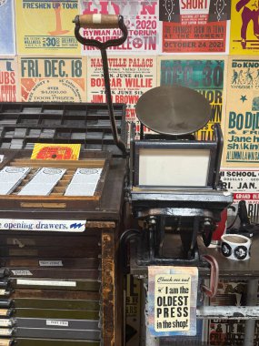 NASHVILLE, TN - 28 Şubat 2025 'te Nashville, Tennessee' de görülen Hatch Show.