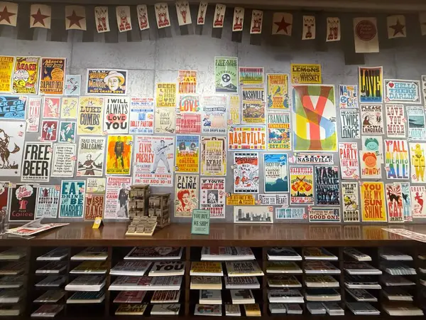 NASHVILLE, TN - 28 Şubat 2025 'te Nashville, Tennessee' de görülen Hatch Show.