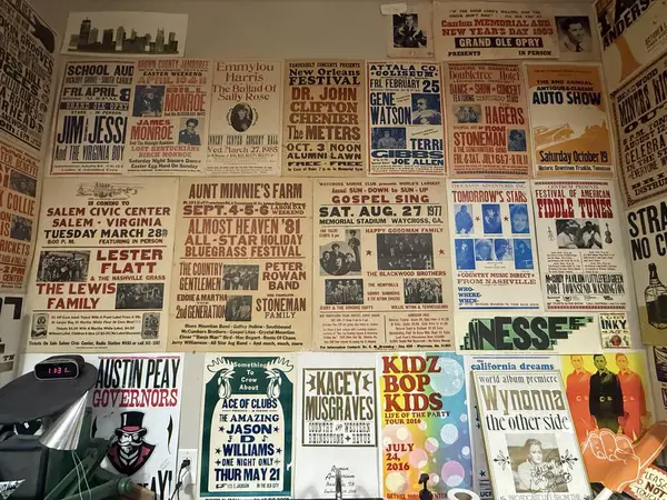 NASHVILLE, TN - 28 Şubat 2025 'te Nashville, Tennessee' de görülen Hatch Show.