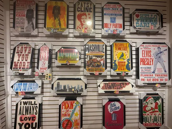 NASHVILLE, TN - 28 Şubat 2025 'te Nashville, Tennessee' de görülen Hatch Show.