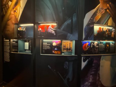 NASHVILLE, TN - 28 Şubat 2025 'te Nashville, Tennessee' deki Ulusal Afro-Amerikan Müzesi 'nde bir Aşk Yüksek Sergisi.