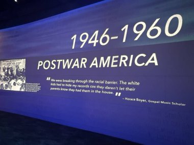 NASHVILLE, TN - 28 Şubat 2025 'te Nashville, Tennessee' deki Ulusal Afrika Amerikan Müzesi 'nde Rivers of Rhythm sergisi.