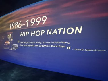 NASHVILLE, TN - 28 Şubat 2025 'te Nashville, Tennessee' deki Ulusal Afrika Amerikan Müzesi 'nde Rivers of Rhythm sergisi.