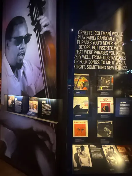 NASHVILLE, TN - 28 Şubat 2025 'te Nashville, Tennessee' deki Ulusal Afro-Amerikan Müzesi 'nde bir Aşk Yüksek Sergisi.