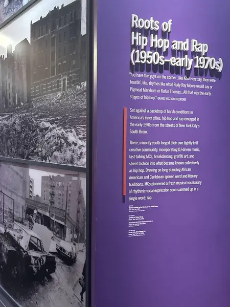 NASHVILLE, TN - 28 Şubat 2025 'te Nashville, Tennessee' deki Ulusal Afro-Amerikan Müzik Müzesi 'nde görülen Mesaj Sergisi.
