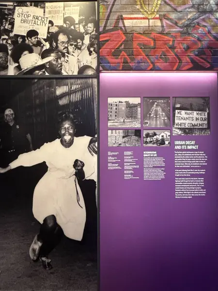 NASHVILLE, TN - 28 Şubat 2025 'te Nashville, Tennessee' deki Ulusal Afro-Amerikan Müzik Müzesi 'nde görülen Mesaj Sergisi.