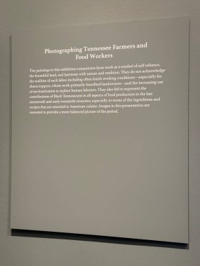 NASHVILLE, TN - 2 Mart 2025 'te Nashville, Tennessee' deki Frist Sanat Müzesi 'nde Çiftlikten Masaya Sergisi.
