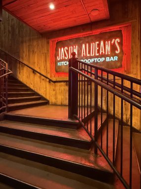 3 Mart 2025 'te Nashville, Tennessee' deki Jason Aldean 'ın Mutfağı + Çatı Üstü Bar.