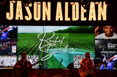 3 Mart 2025 'te Nashville, Tennessee' deki Jason Aldean 'ın Mutfağı + Çatı Üstü Bar.