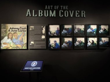 3 Mart 2025 'te Nashville, Tennessee' deki Johnny Cash Müzesi 'nde sergi açıldı..