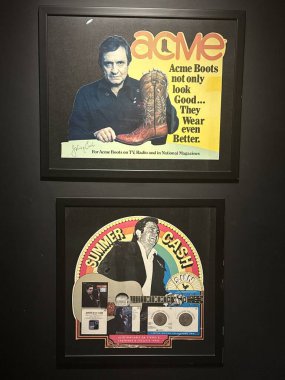 3 Mart 2025 'te Nashville, Tennessee' deki Johnny Cash Müzesi 'nde sergi açıldı..