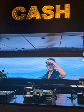 3 Mart 2025 'te Nashville, Tennessee' deki Johnny Cash Müzesi 'nde sergi açıldı..