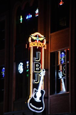 NASHVILLE, TN - 3 Mart 2025 'te Jon Bon Jovi' nin Nashville, Tennessee 'deki Live Music Rooftop Bar ve Restoranı.