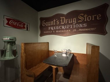 NASHVILLE, TN - MAR 2: 2 Mart 2025 'te Nashville, Tennessee' deki Patsy Cline Müzesinde sergi.