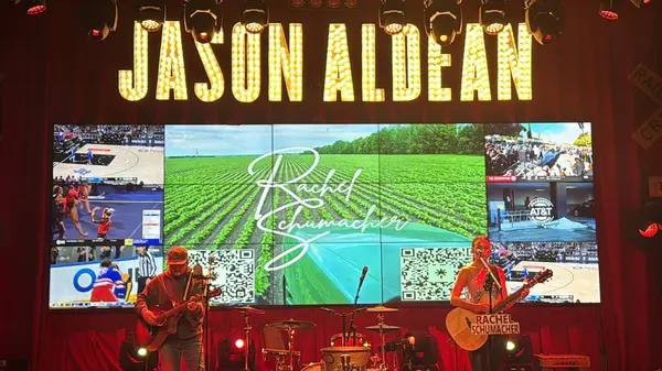 3 Mart 2025 'te Nashville, Tennessee' deki Jason Aldean 'ın Mutfağı + Çatı Üstü Bar.
