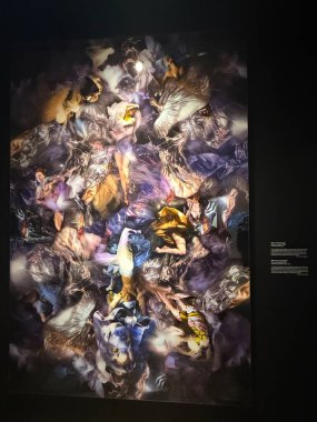 The Muses by Christy Lee Rogers 'ın The Parthenon, Tennessee' deki sergisi, 2 Mart 2025 'te görüldü..