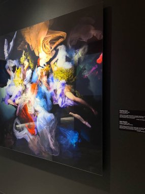 The Muses by Christy Lee Rogers 'ın The Parthenon, Tennessee' deki sergisi, 2 Mart 2025 'te görüldü..