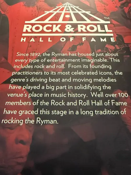 NASHVILLE, TN - MAR 2: 2 Mart 2025 'te Nashville, Tennessee Ryman Oditoryumu' nda görüldüğü gibi.