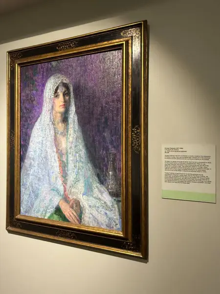 2 Mart 2025 'te Nashville, Tennessee' deki The Parthenon 'da Cowan Amerikan Sanat Koleksiyonu sergisi.