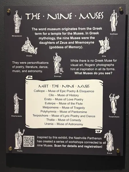 The Muses by Christy Lee Rogers 'ın The Parthenon, Tennessee' deki sergisi, 2 Mart 2025 'te görüldü..