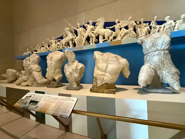 Nashville, Tennessee 'deki The Parthenon' da 2 Mart 2025 'te görüldüğü gibi..