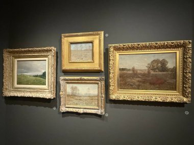 FAIRFIELD CT - 15 Mart 2025 'te Fairfield, Connecticut' taki Fairfield Üniversitesi 'ndeki Sanat Müzesi' nde sergi.