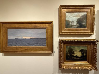 FAIRFIELD CT - 15 Mart 2025 'te Fairfield, Connecticut' taki Fairfield Üniversitesi 'ndeki Sanat Müzesi' nde sergi.