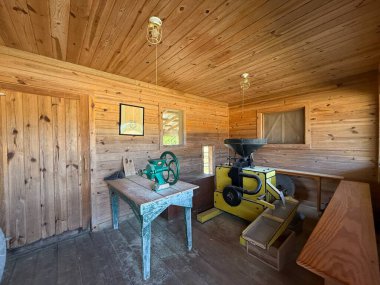 CONway, SC - 16 Nisan 2025 'te Güney Carolina, Conway' de görülen L. W. Paul Canlı Tarih Çiftliği.