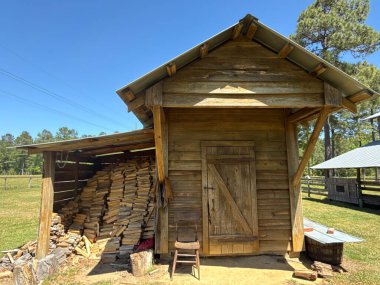 CONway, SC - 16 Nisan 2025 'te Güney Carolina, Conway' de görülen L. W. Paul Canlı Tarih Çiftliği.