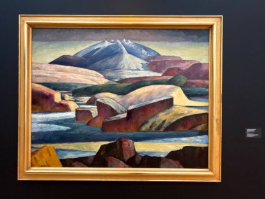 REYKJAVIK, ICELAND - 23 Temmuz 2025 'te Reykjavik Sanat Müzesi Kjarvalsstadir' de Kjarval 20. yüzyıl sergisi.